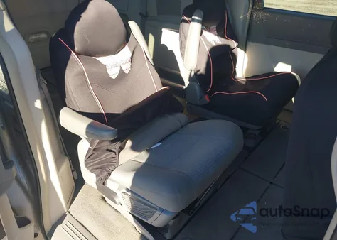 2010 Chrysler Town & Country Lx z USA, uszkodzony, nr VIN 2A4RR4DEXAR133232